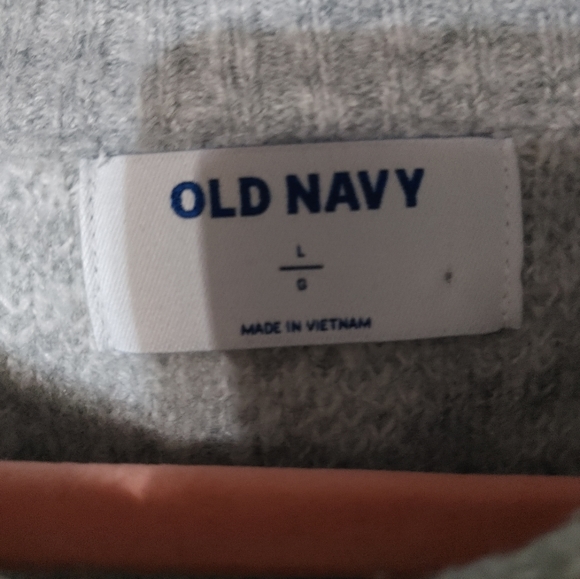 Old Navy sweater - Picture 3 of 3